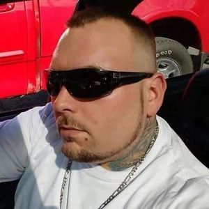 Meet your Posher, Dustin